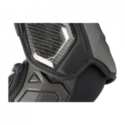 2-Nalokietniki-hokejowe-Bauer-Supreme-Mach-Int-Sr-1061876-1061873-2_0x850